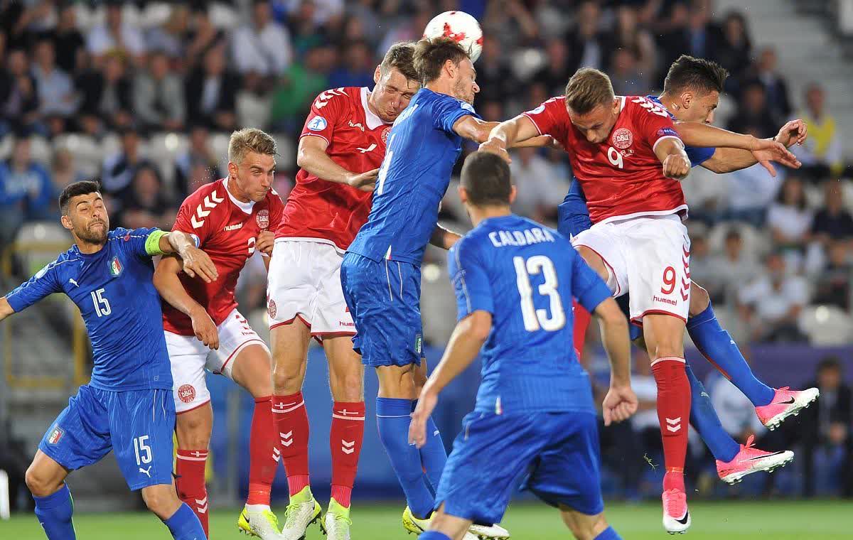 包含意大利队在场上奋力拼搏,最终以不屈不挠的意志取得了一场令人振奋的胜利的词条 包含意大利队在场上奋力拼搏,最终以不屈不挠的意志取得了一场令人振奋的胜利的词条