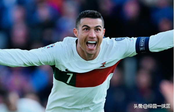 包含冰岛队突破重围,晋级欧洲杯正赛的词条 包含冰岛队突破重围,晋级欧洲杯正赛的词条